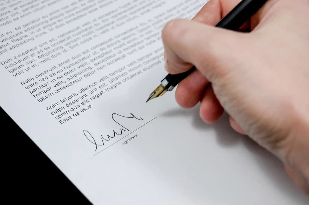 Compromis ou promesse de vente : signature de l'avant-contrat immobilier