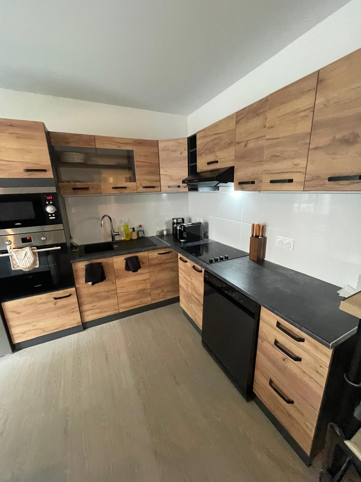 Colocation 4 chambres, rue des Trois Moulins - miniature 2